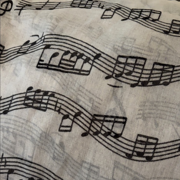 Musical Note Patterned Infinity Scarf - Picture 3 of 5